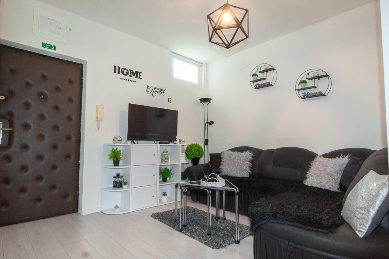 Apartment Jamblip Split Bagian luar foto