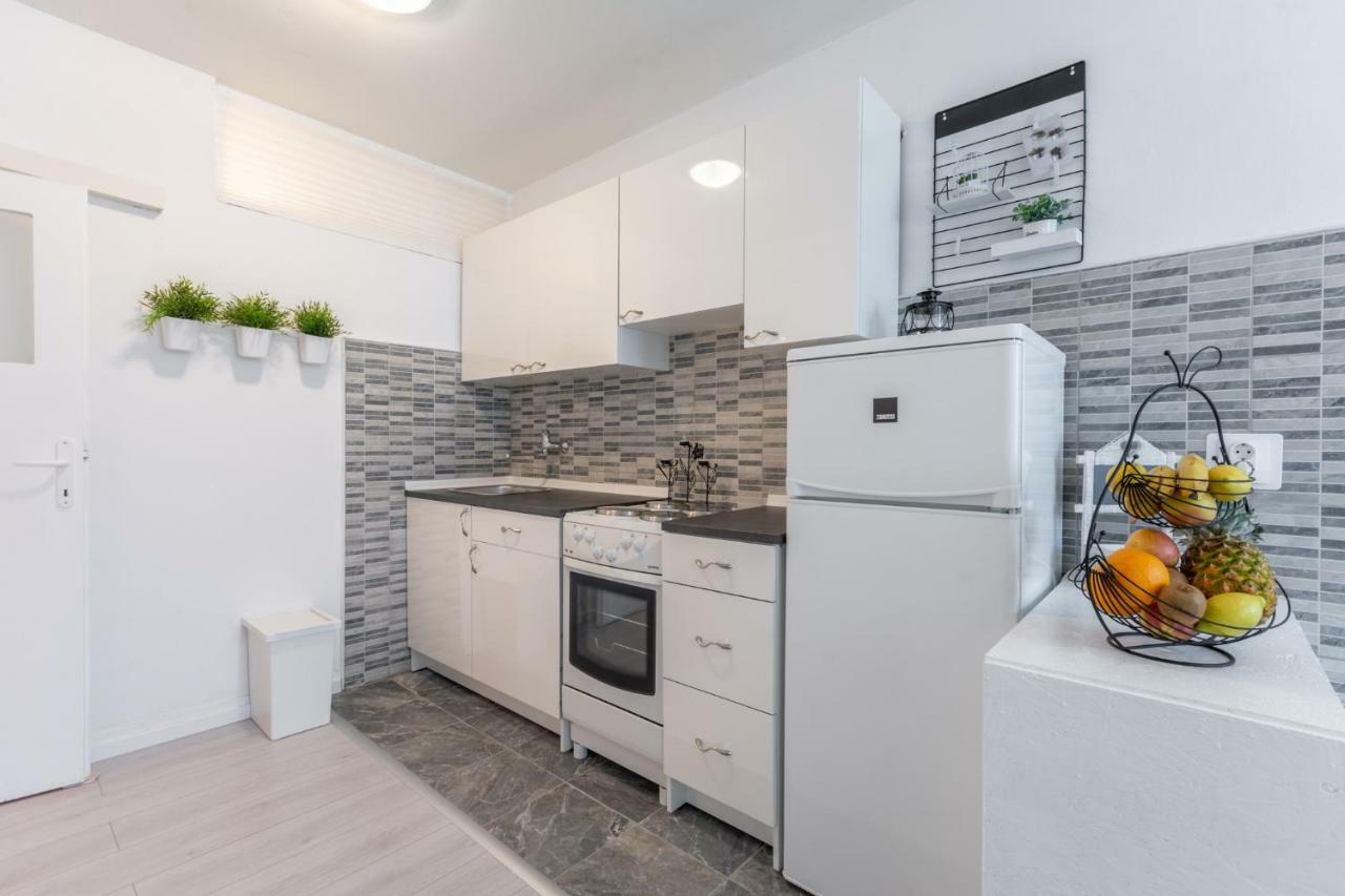 Apartment Jamblip Split Bagian luar foto